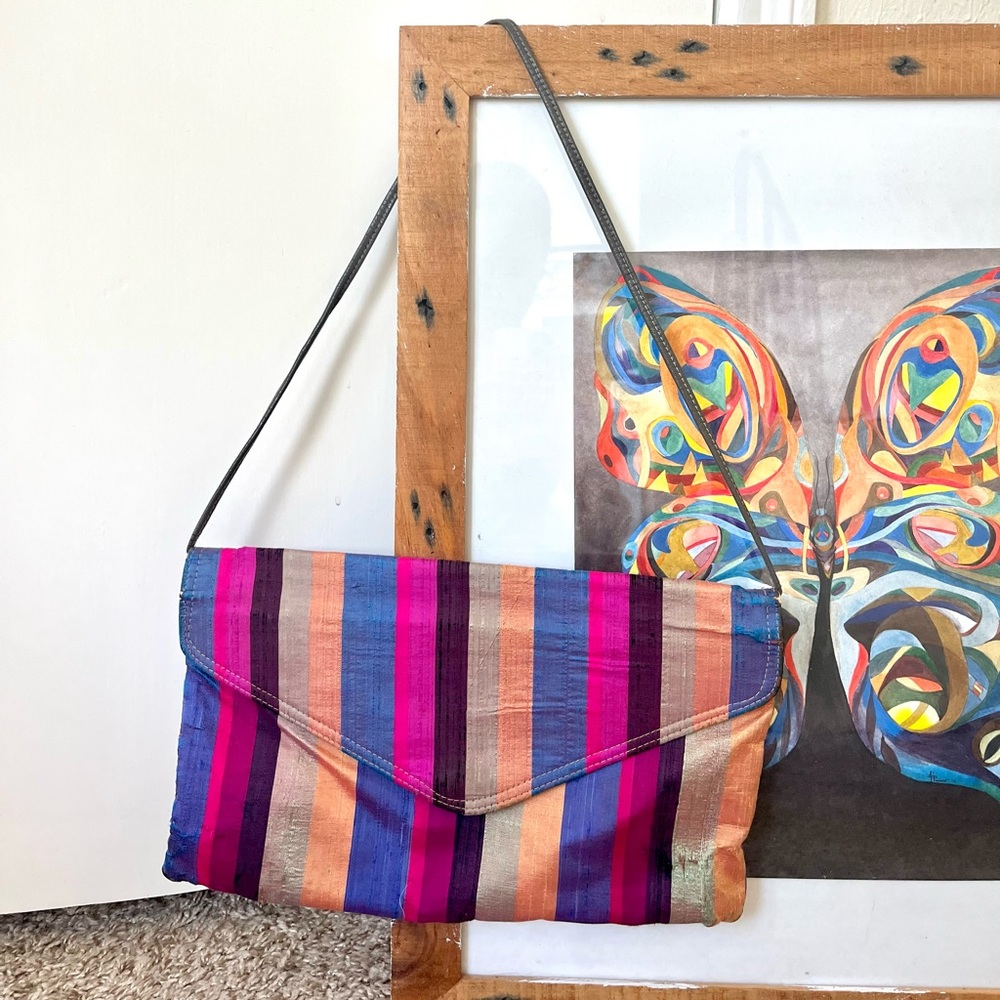 Naline Vintage 80s/90s inspired evening clutch